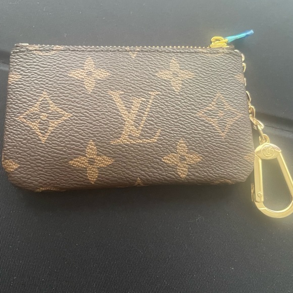 LV Key pouch Iconic monogram engraved zip( not authentic) - Picture 3 of 4
